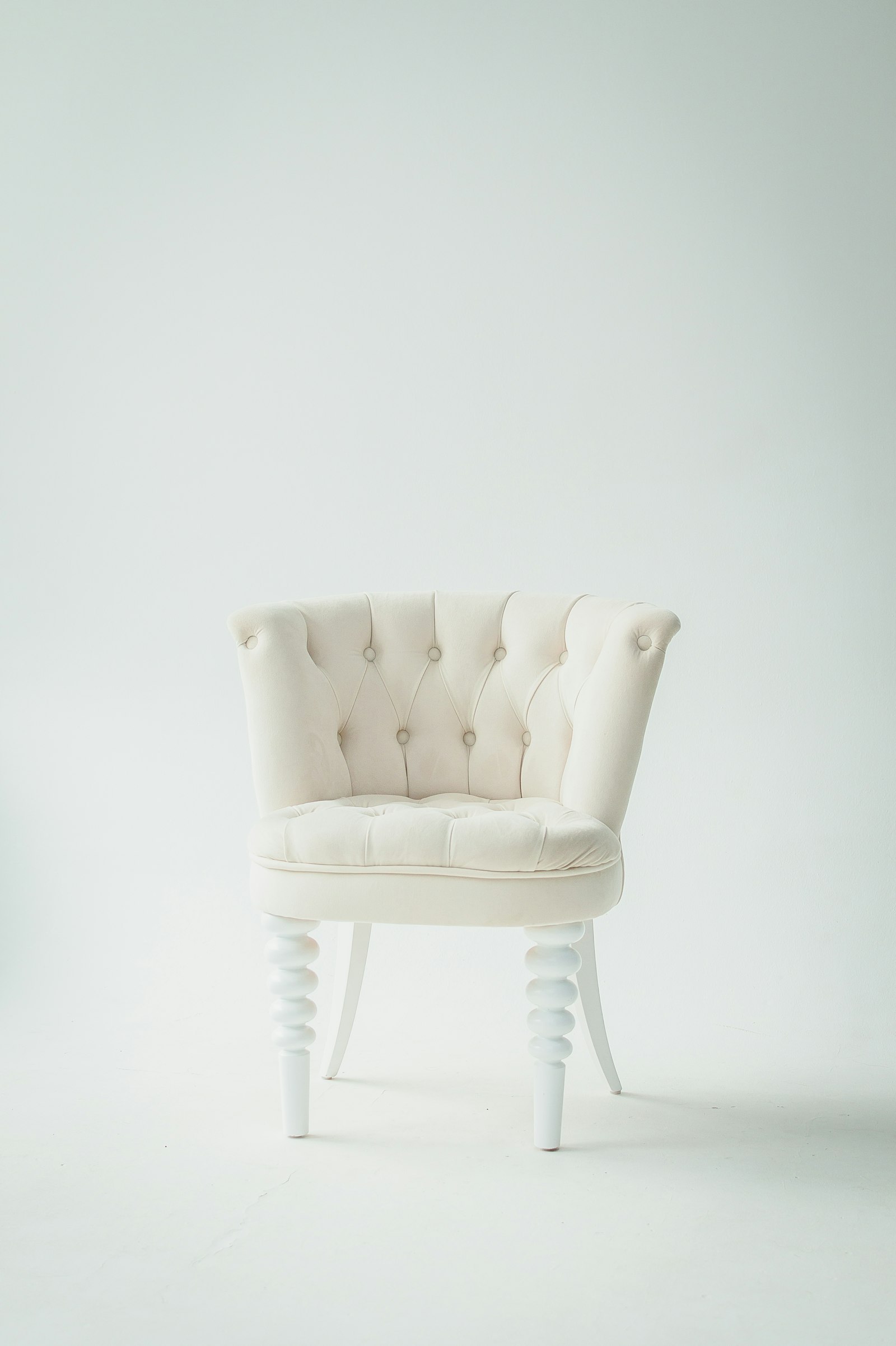 Ivory boucle accent chair